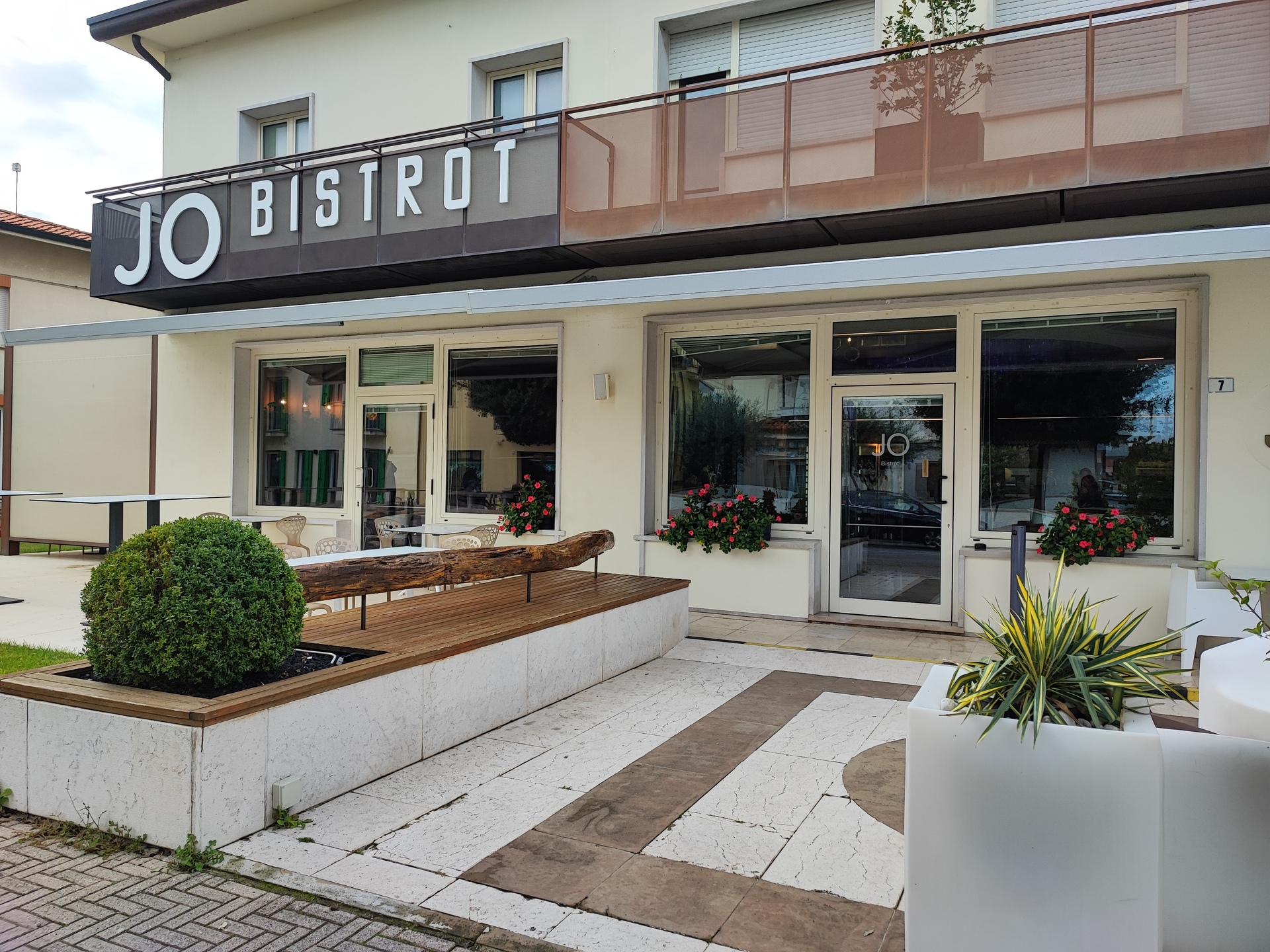 Jo Bistrot