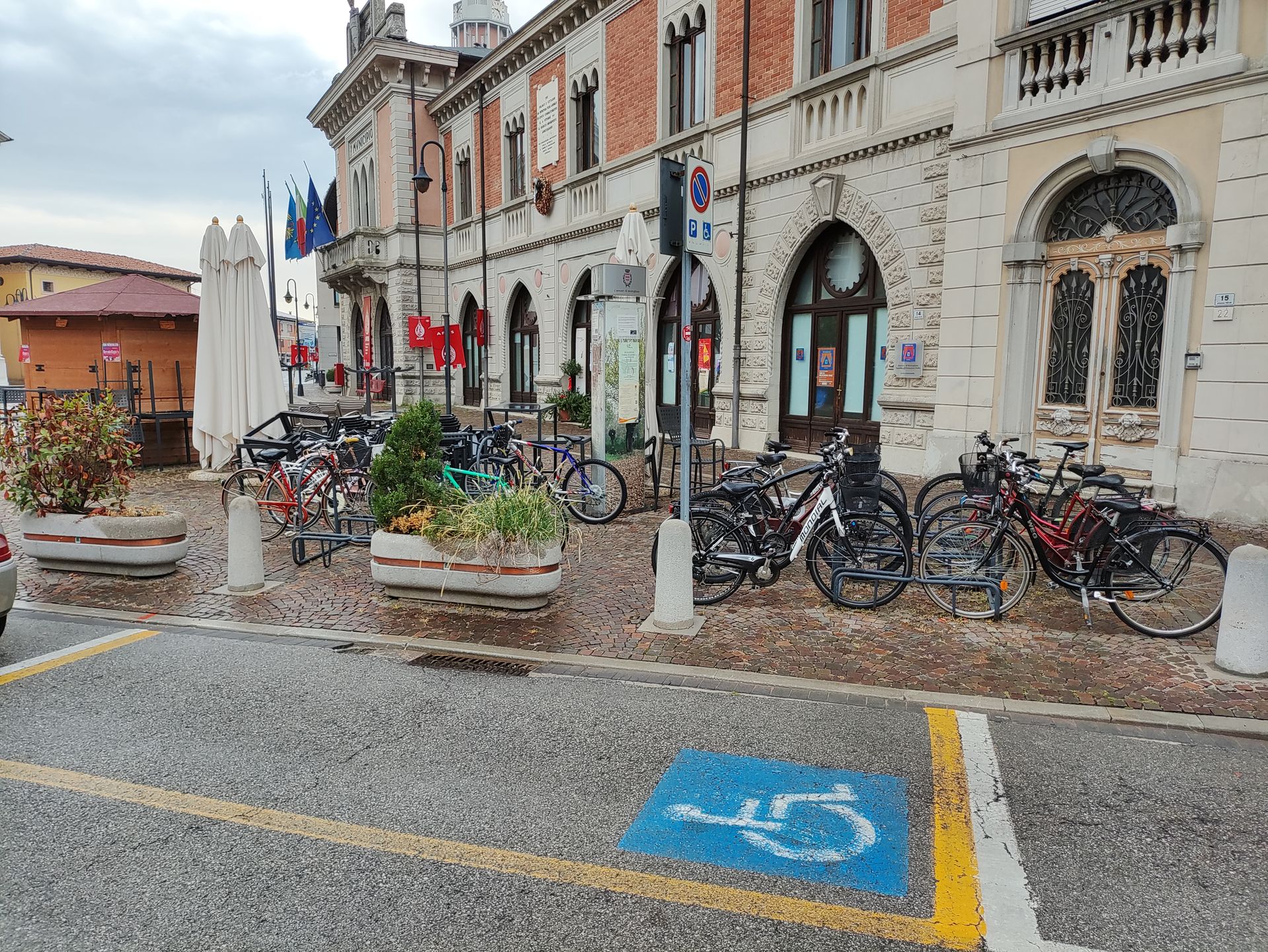 Parcheggio piazza Verdi, 15