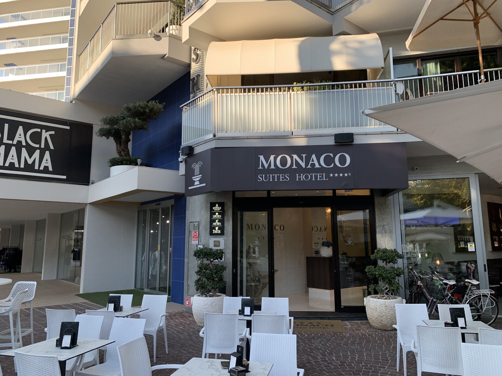 Monaco Suites Hotel