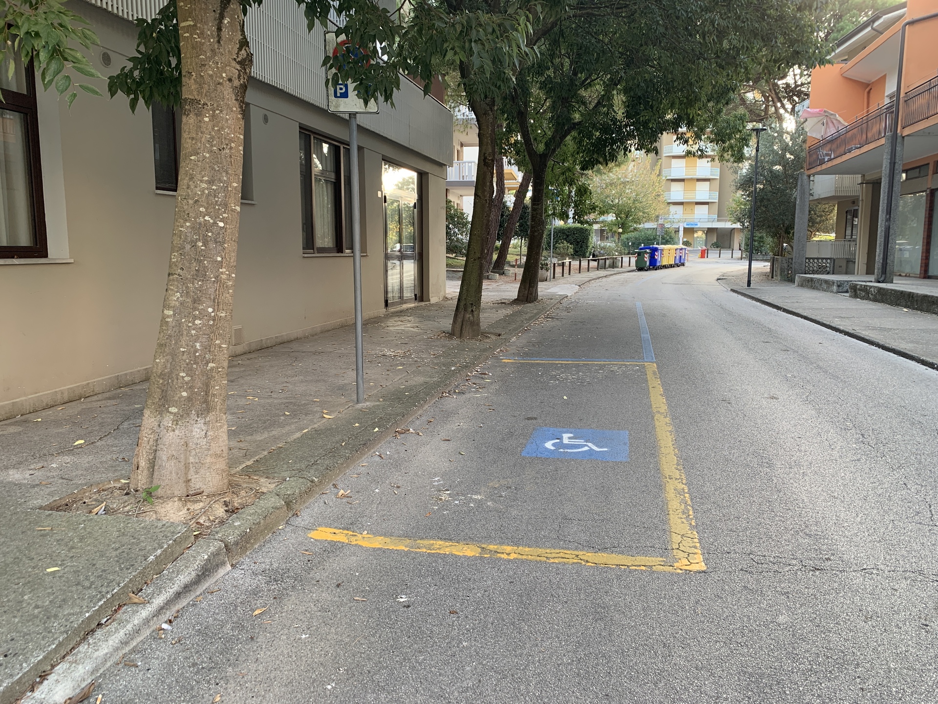 Parcheggio Via Julia 24