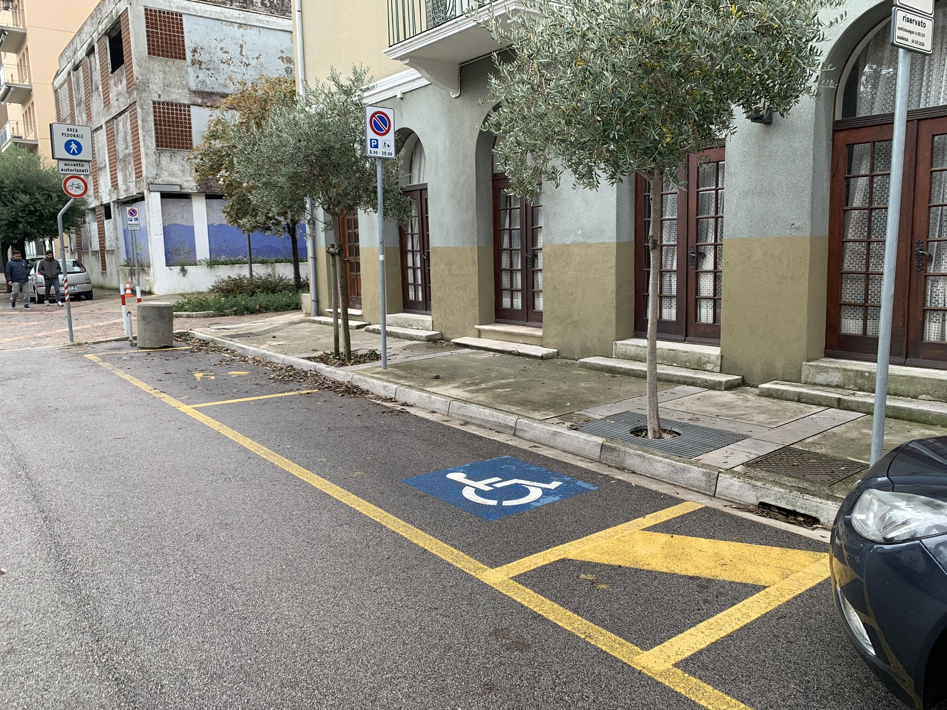 Parcheggio Via Marconi 12