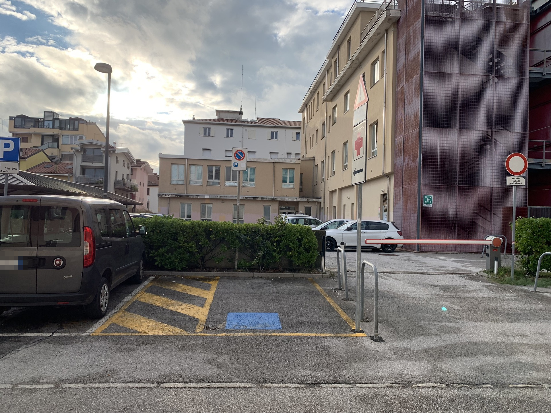 Parcheggio Via Fiume