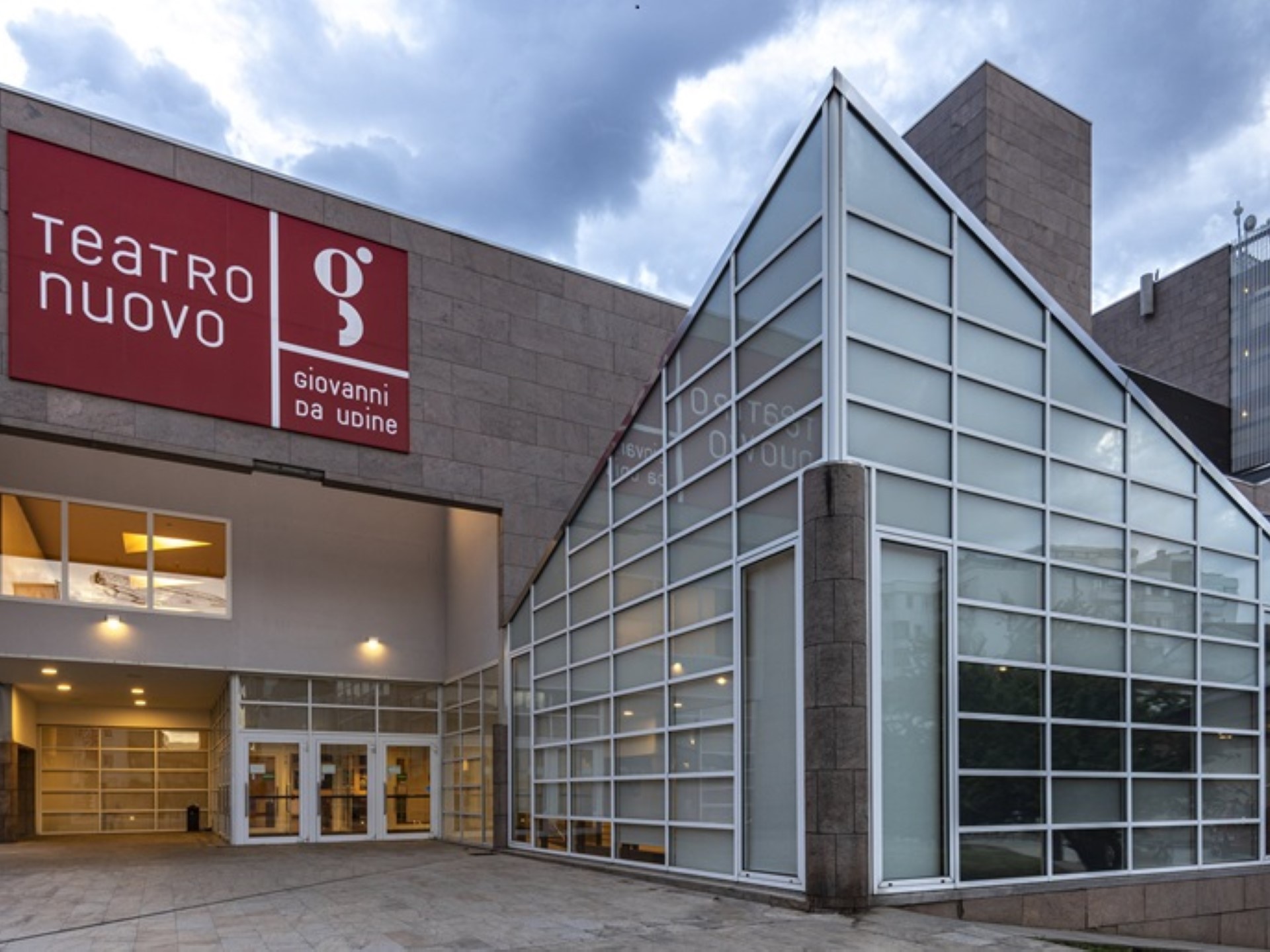 Teatro Nuovo Giovanni da Udine